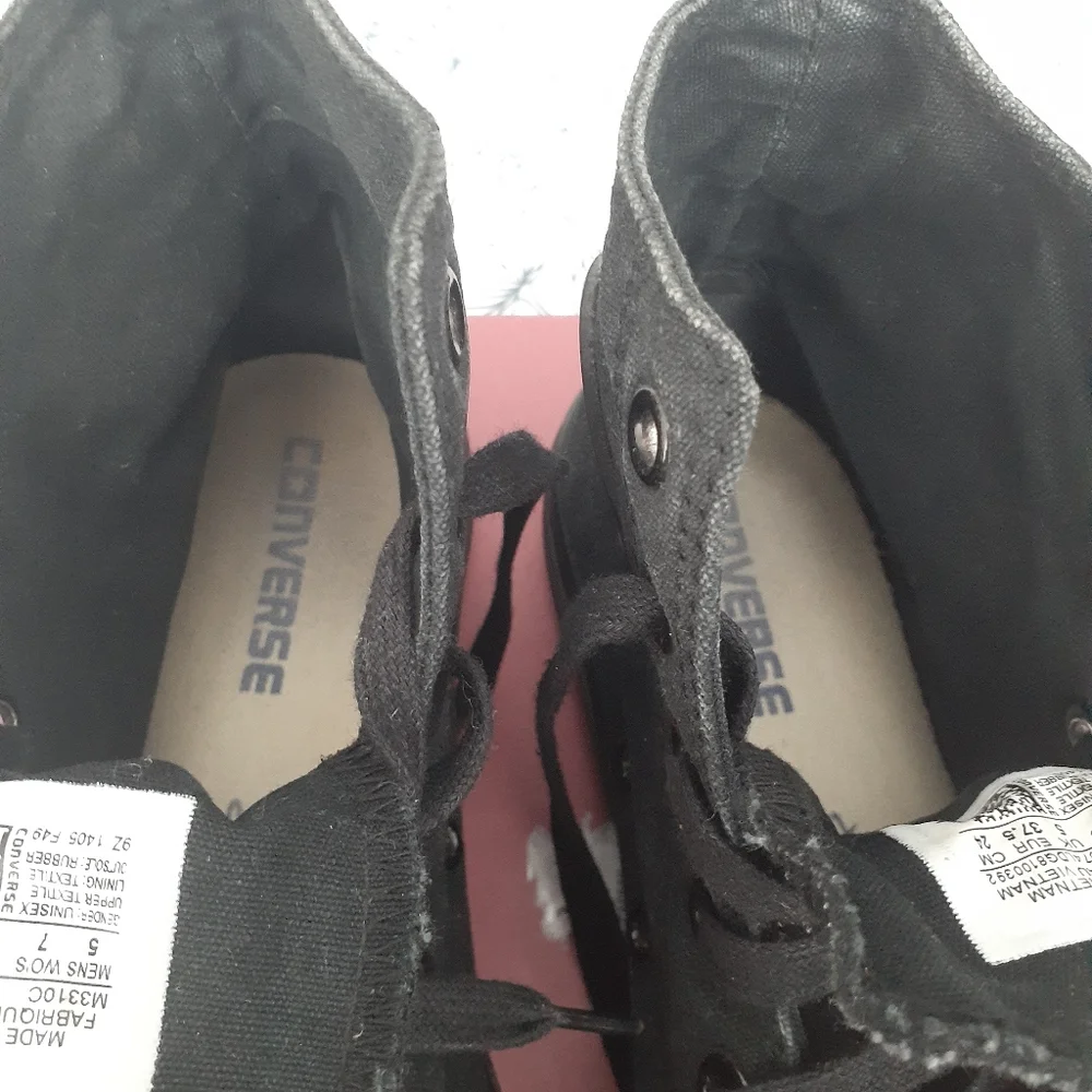 Converse - Picture 6 of 7